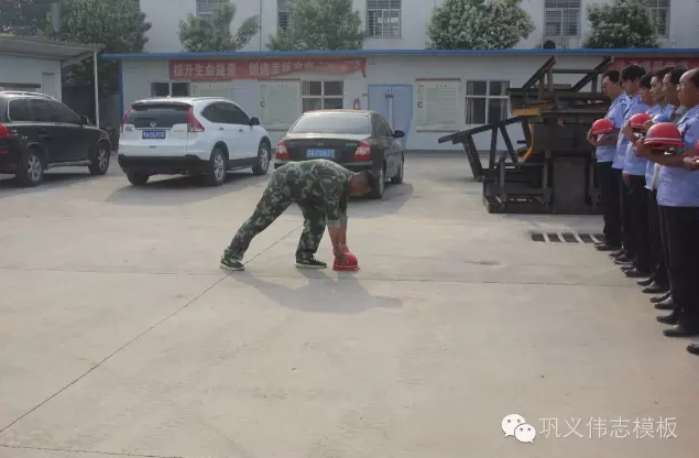 全民皆兵，來之能戰(zhàn)，戰(zhàn)之則勝【偉志鋼模板廠家】
