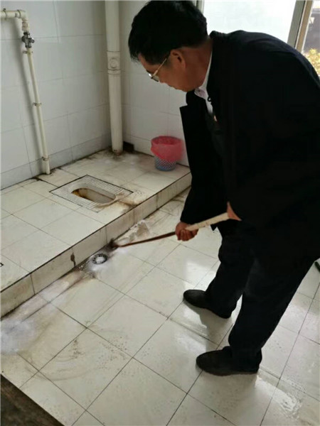 河南鋼模板廠家:企業(yè)的管理如何    就看企業(yè)的廁所