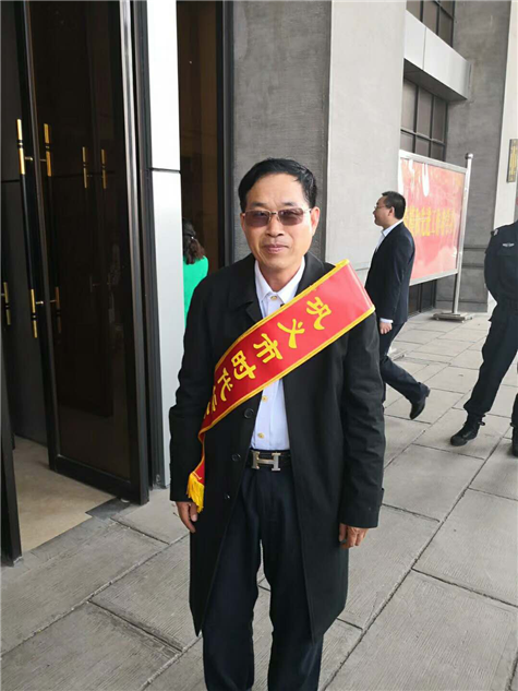 幸福源于心中的愛——偉志模板董事長(zhǎng)來(lái)保軍